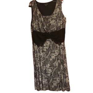 Perceptions dress in paisley black and white design, sleeveless, SZ 22W